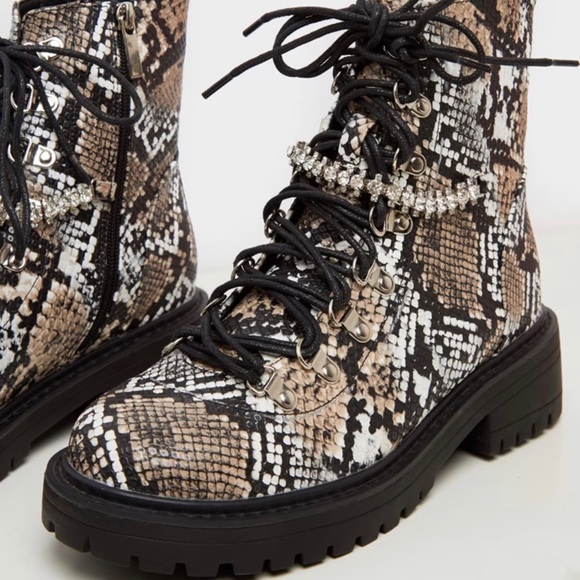 Pretty Little Thing Snake Diamante Detail Combat Ankle Boots Sz 9 - Picture 5 of 16